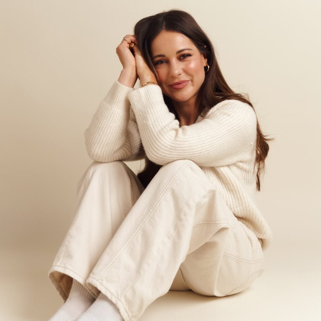 louise.thompson